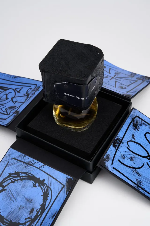 Filippo Sorcinelli Notre-Dame 15.4.2019 parfume 100 ml røg